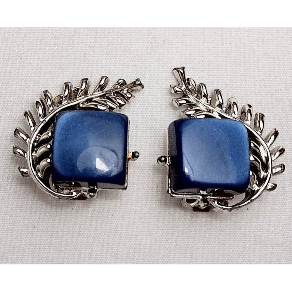 Vintage Coro Pegasus Thermoset Moonglow Clip On Earrings